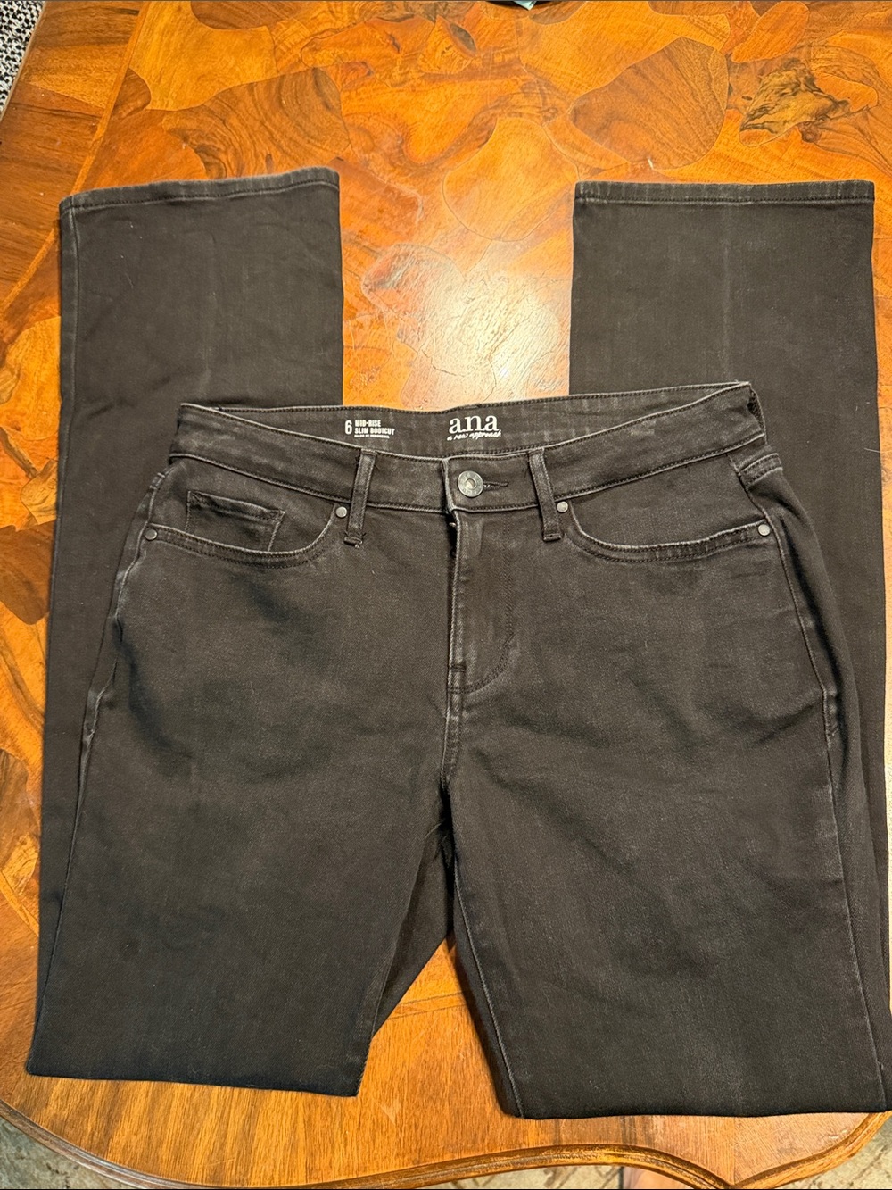 a.n.a Women's Black Mid-Rise Slim Bootcut Jeans Classic Five-Pocket